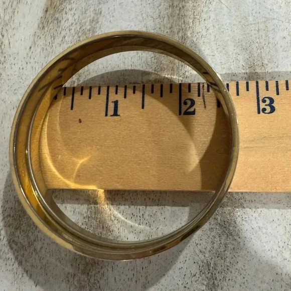 Set Of 2 Vintage MONET Signed Gold Tone White Black Slender Bangle Bracelets - Picture 6 of 8